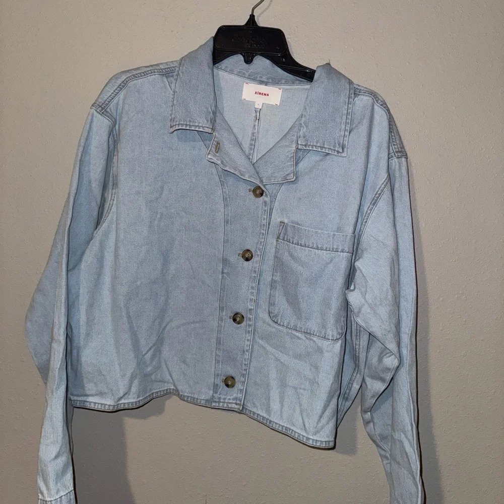 New Xirena Daisy Patch Haven Shacket in Blue Dove Large - Picture 3 of 5